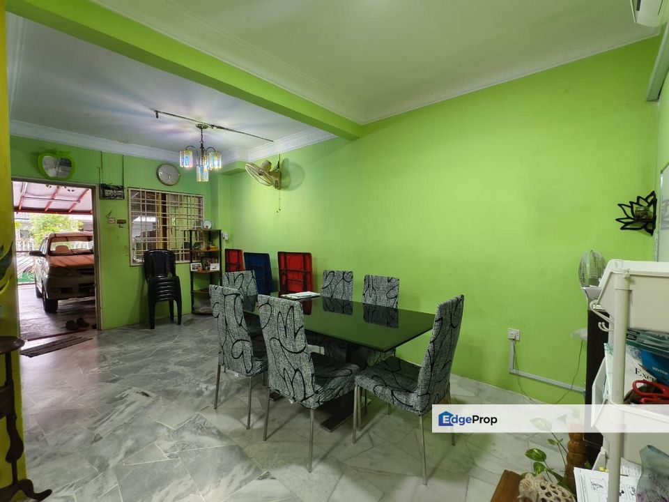 Double  Storey Terrace House, Taman Bersatu, Batu 17, Rawang, Selangor, Rawang