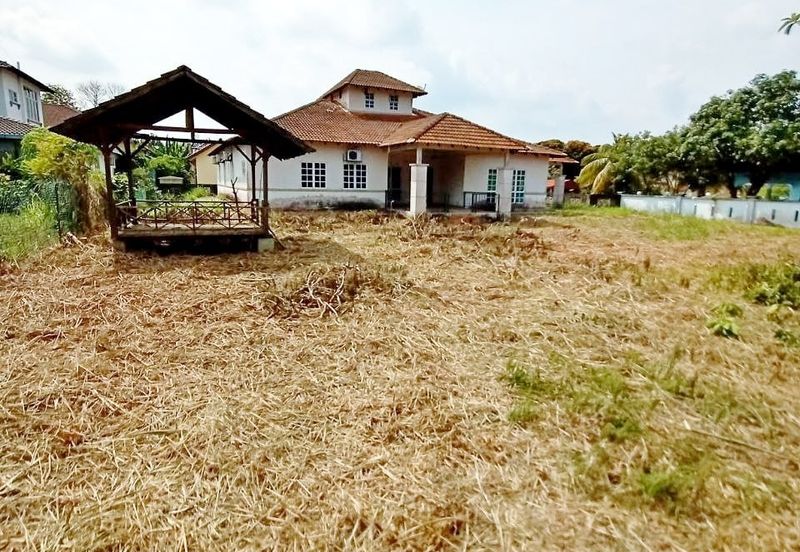 Tanah Lot Banglo Kg Dato Abu Bakar Baginda