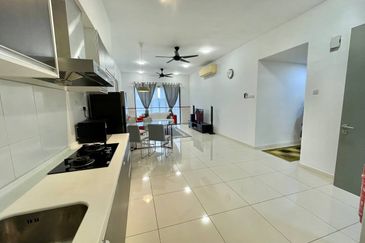 Renai Jelutong Residences