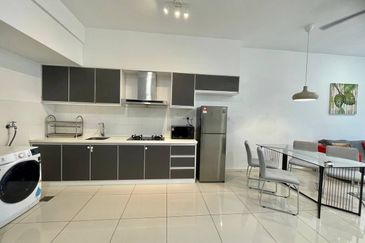 Renai Jelutong Residences