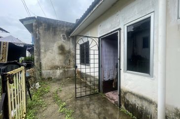 🔥FOR SALE ] TAMAN TELIPOT