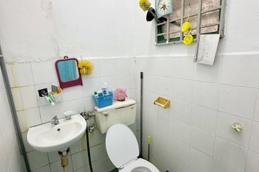 Freehold Single Kasturi Bukit Beruntung