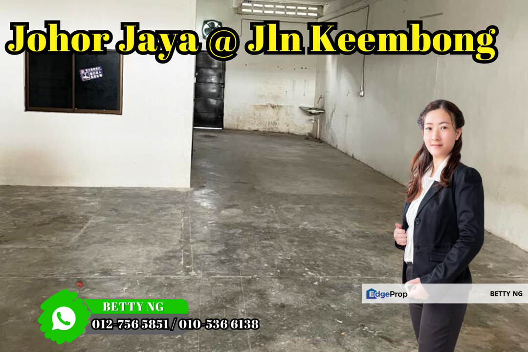 Johor Jaya Jalan Keembong, Double Storey Shoplot, Facing Main Road for Rental RM2,500 By