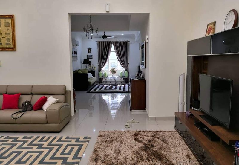 BANDAR ENSTEK (JENTAYU)