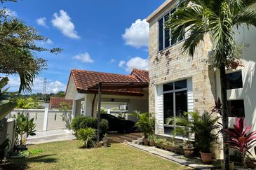 BANDAR ENSTEK (JENTAYU)