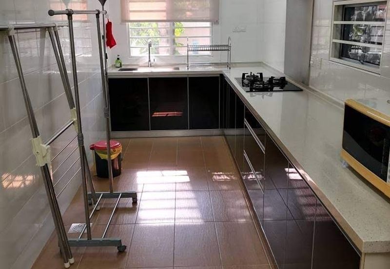 BANDAR ENSTEK (JENTAYU)