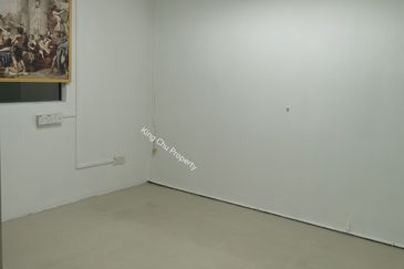 Jalan Dato Bandar Tunggal