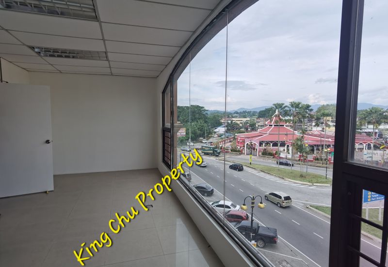 Jalan Dato Bandar Tunggal