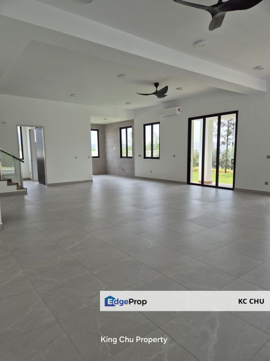 Seremban Town New Superlink With Large land Saiz For Sale, Negeri Sembilan, Seremban