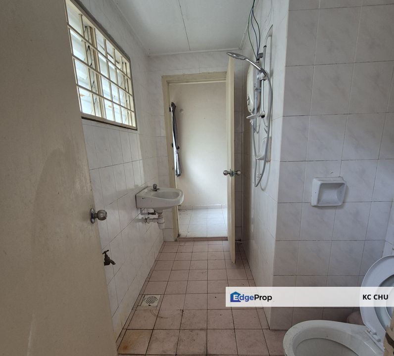 Seremban Taman Oakland Double Storey Terrace for Sale., Negeri Sembilan, Seremban