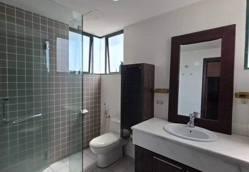 Desa ParkCity (Nadia Parkfront Condominium)