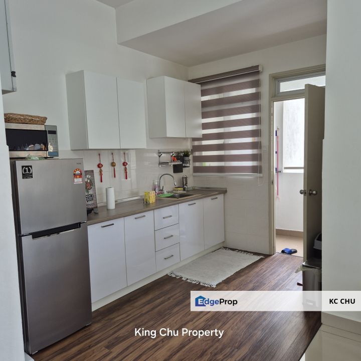 Below market value Seremban 2 Kalista Residence 4 bedrooms for Sale ! , Negeri Sembilan, Seremban