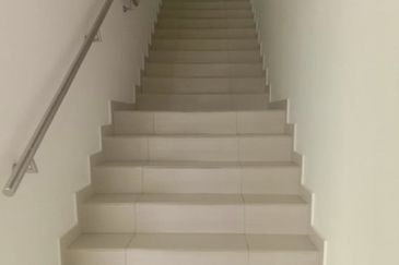 HIJAYU 3B @ BANDAR SRI SENDAYAN