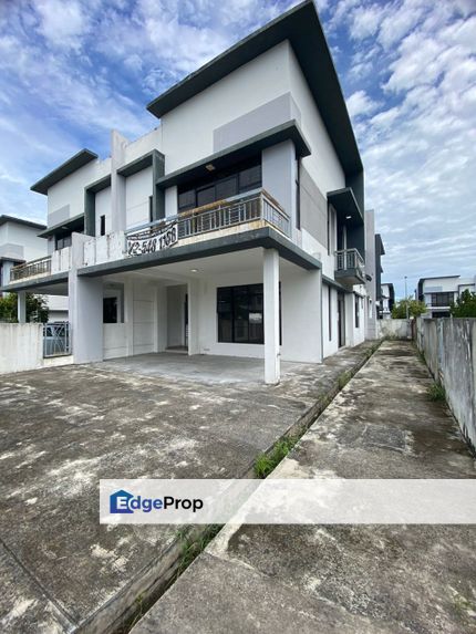 Double Storey Cluster House In Garden Villas Bukit Indah Iskandar Puteri Johor Bahru Johor For Sale, Johor, Johor Bahru