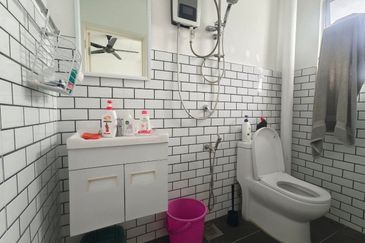 Persiaran Puncak Alam 2 