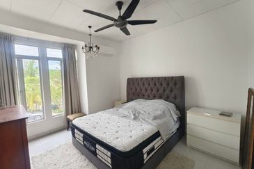 Persiaran Puncak Alam 2 