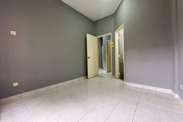 Pangsapuri Seroja Bukit Jelutong