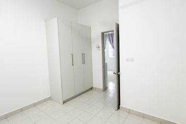 Eristana @ Seri Pristana