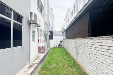 Eristana @ Seri Pristana