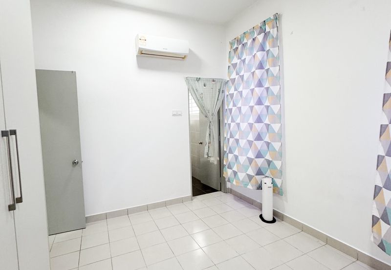 Eristana @ Seri Pristana