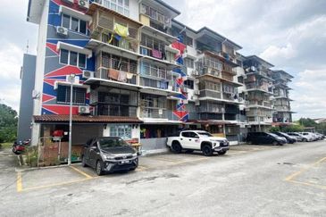 Apartment Ros, Taman Bukit Indah