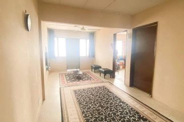 Apartment Ros, Taman Bukit Indah