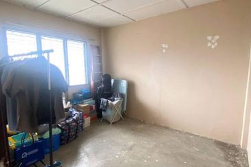 Apartment Ros, Taman Bukit Indah