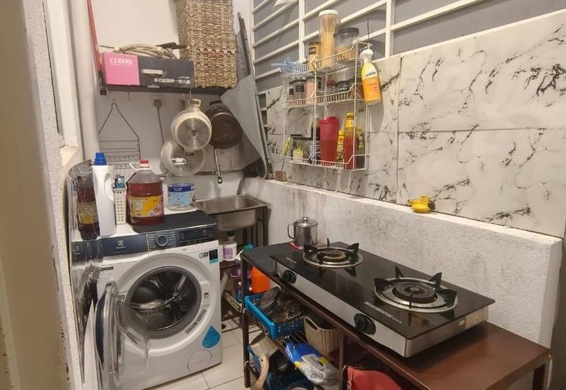 Eristana @ Seri Pristana