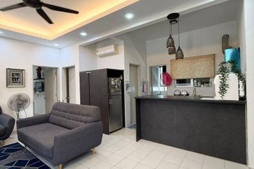 Eristana @ Seri Pristana