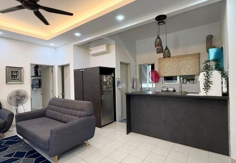 Eristana @ Seri Pristana