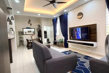 Eristana @ Seri Pristana