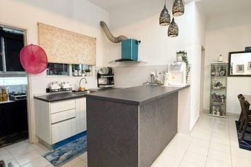 Eristana @ Seri Pristana