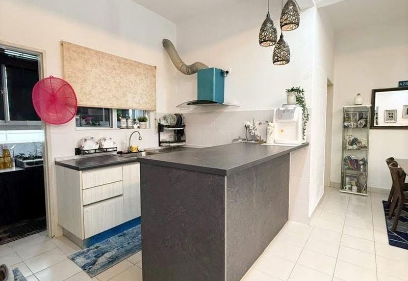 Eristana @ Seri Pristana