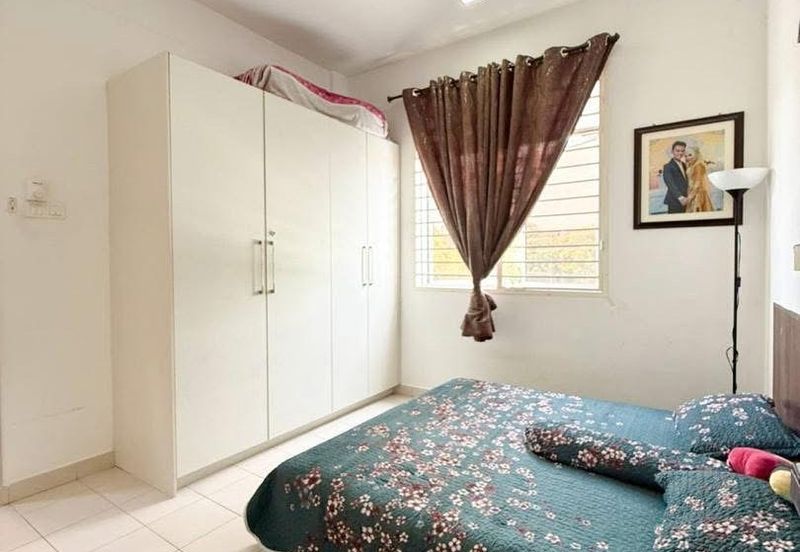 Eristana @ Seri Pristana