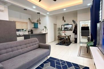 Eristana @ Seri Pristana