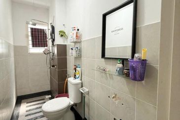 Eristana @ Seri Pristana