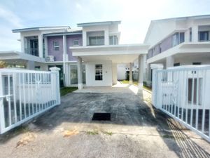 Double Storey Semi-D Cluster Bayu Suria Bandar Puncak Alam Selangor ...