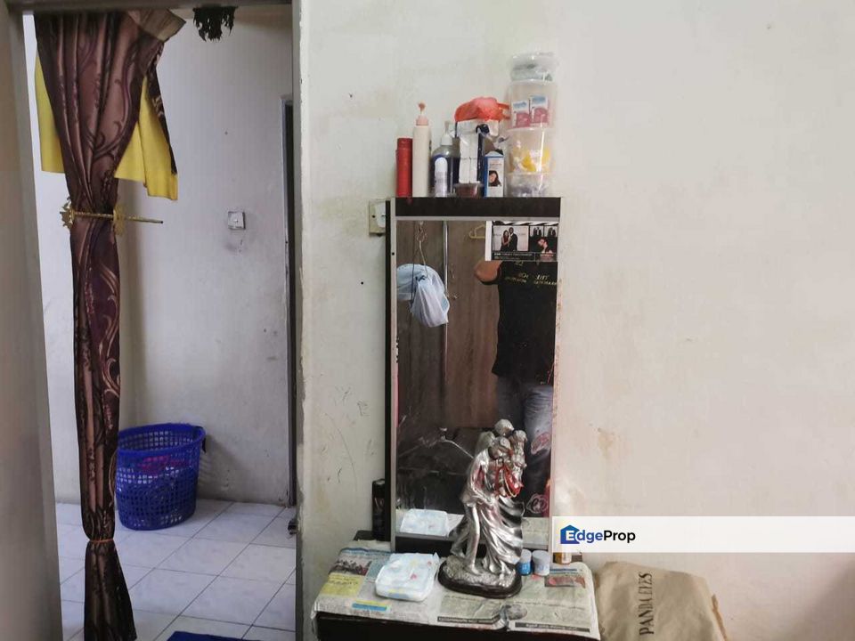 Apartment Golden Height Taman Mas Puchong For Sale, Selangor, Puchong