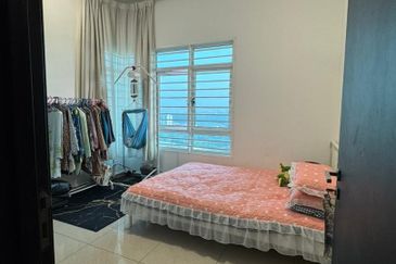 La Thea Residences @ 16 Sierra