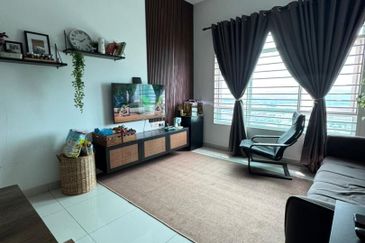 La Thea Residences @ 16 Sierra