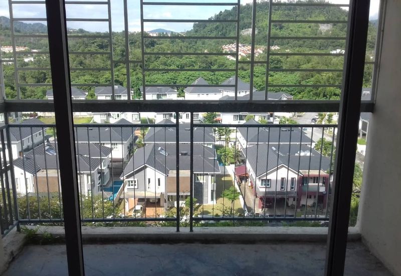 Residensi Bistaria, Ukay Bistari