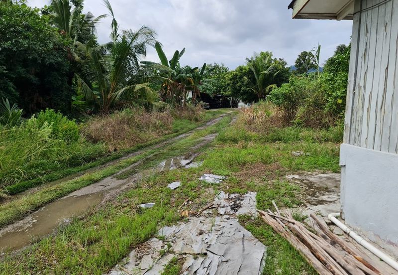 Bungalow Lot Kampung Dato Sri Kamaruddin Manjung Perak