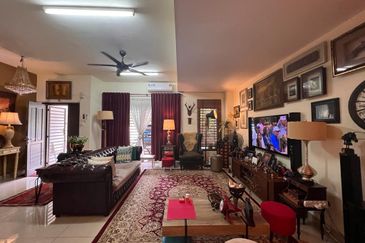 Below market value big seri Austin double story