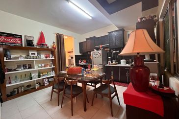 Below market value big seri Austin double story