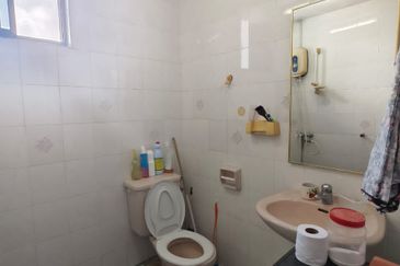 Mewah View Luxurious Apartments