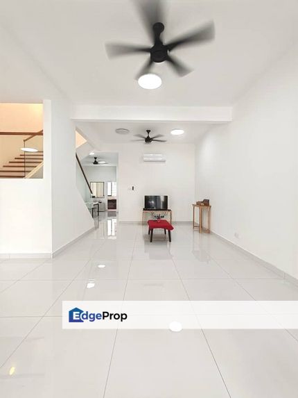 Unblock view fully furnished pelangi indah double storey for rent , Johor, Ulu Tiram