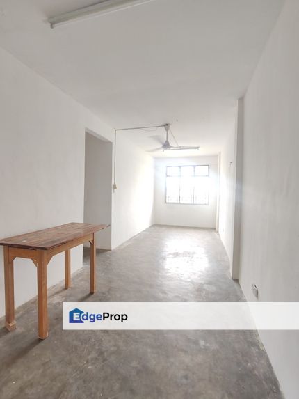 Desa Cemerlang medium cost flat for rent , Johor, Johor Bahru