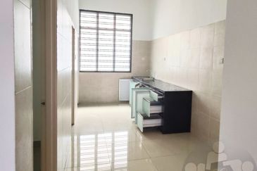 Austin Residence @Taman Mount Austin