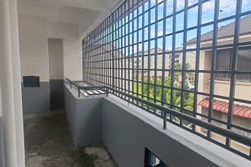 Tanjong Puteri Resort Apartment