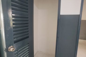 Tanjong Puteri Resort Apartment